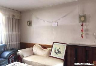 真实照片 团结上学房 2楼 带家具 月租1500元水电暖齐全 - 庆阳28生活网 qingyang.28life.net